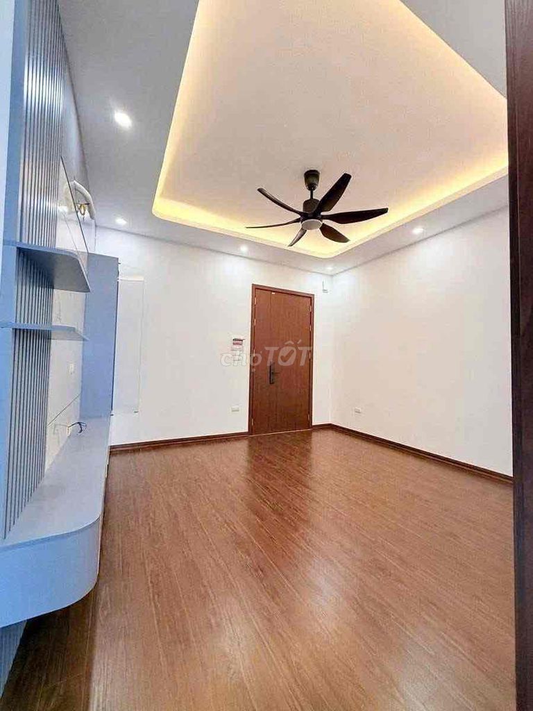 Продается красивая квартира с кондиционером в Нг Чаньхое, Хамло Гок - 65 м2, 2 кв. м - более 4 миллиардов долларов