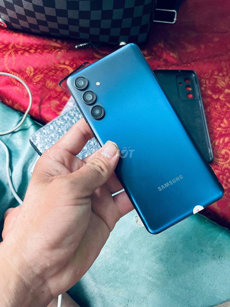 Samsung Galaxy M55 5G 8GB/256GB nguyen zin. Mua bán Điện thoại tại Huyện Cao Lãnh Đồng Tháp được đăng bởi minh dt zin 66 hình 1
