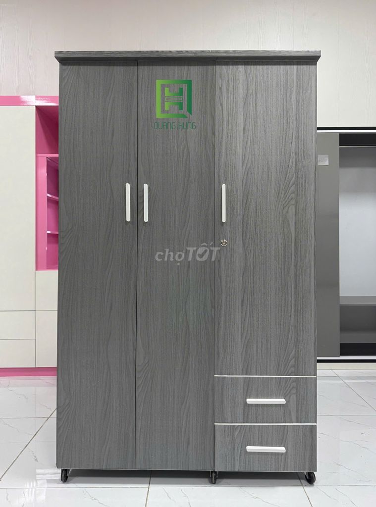 Tủ quần áo xám 3 cánh 2 hộc 1m7. Mua bán Tủ, kệ gia đình tại Quận 12 Tp Hồ Chí Minh được đăng bởi Nội Thất Quang Hùng TD hình 1