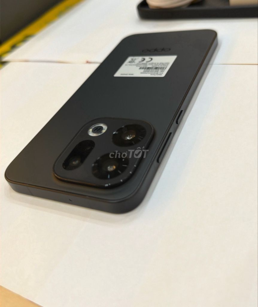 Oppo Find X9 256GB Đen. Mua bán Điện thoại tại Thành phố Thuận An Bình Dương được đăng bởi Trường Giang hình 1