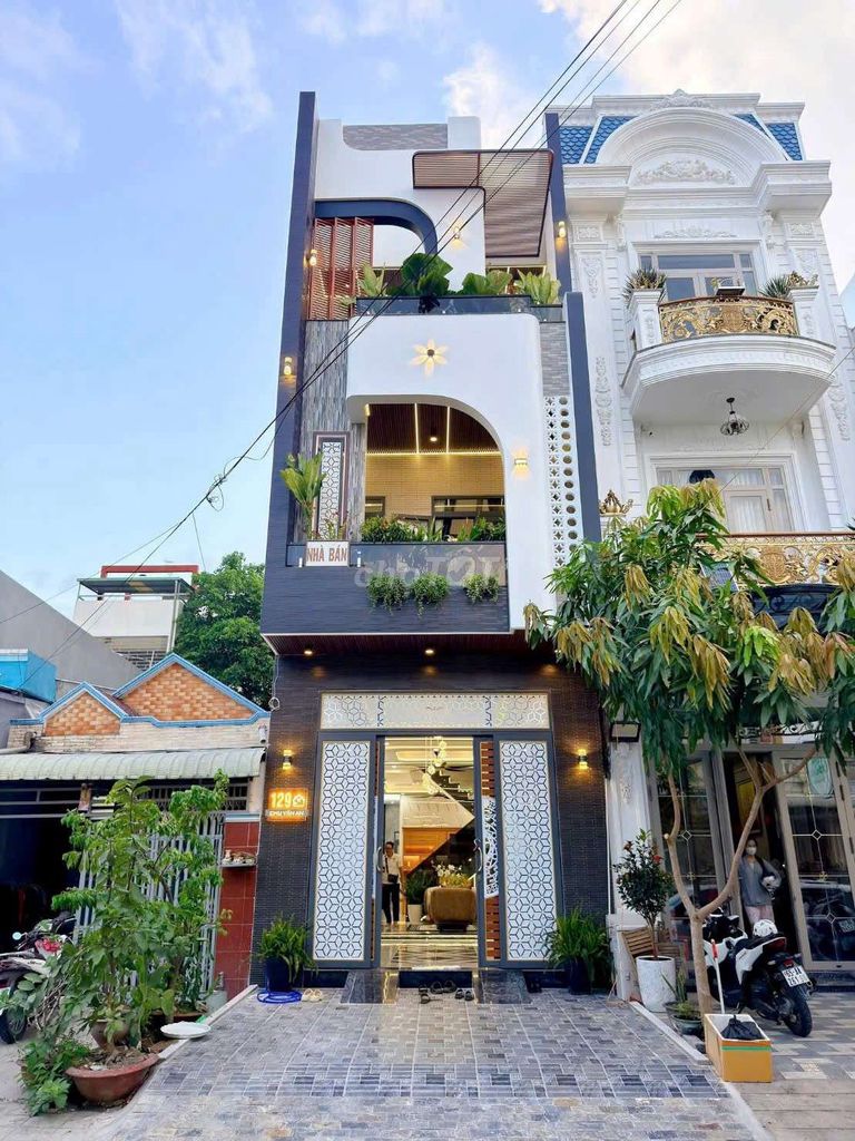 NHÀ MỚI 2 LẦU KDC THỚI NHỰT 2 FULL NỘI THẤT