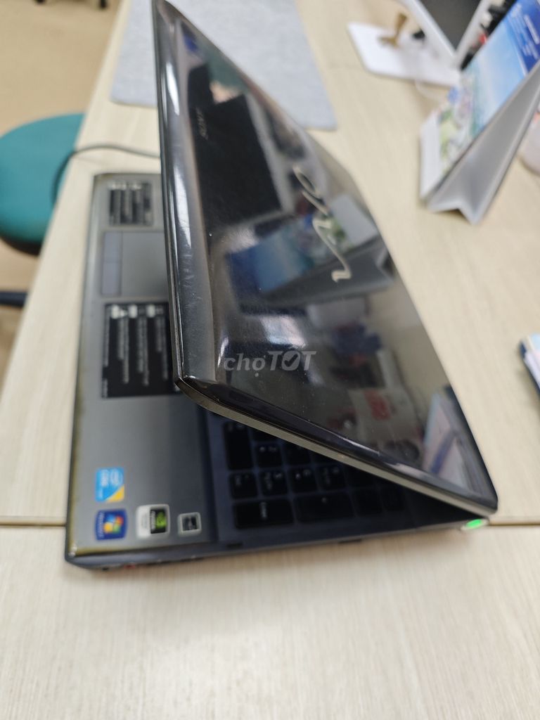 Bán Sony vaio VPCF1 i7-740QM 16.4 inch 8GB/250GB. Mua bán Laptop tại Quận Bình Thạnh Tp Hồ Chí Minh được đăng bởi Võ Nhật Hưng hình 1