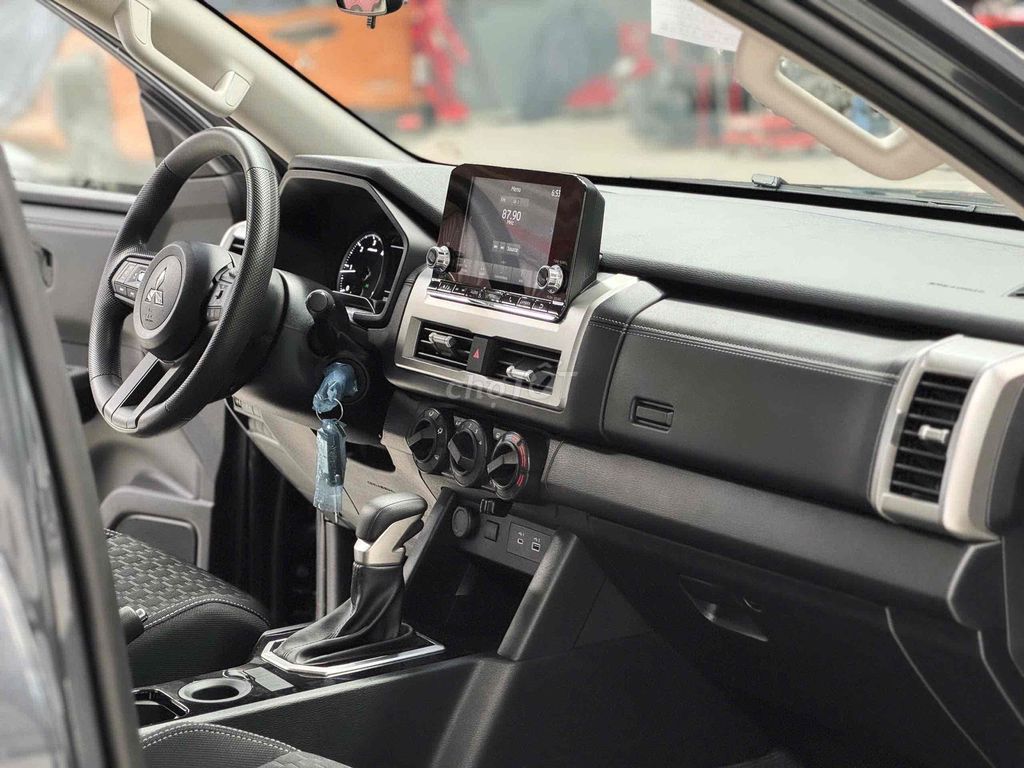 Mitsubishi Triton GLX 2WD AT (lăn bánh < niêm yết). Mua bán Ô tô tại Huyện Đức Hòa Long An được đăng bởi Xe chính hãng giá tốt hình 11