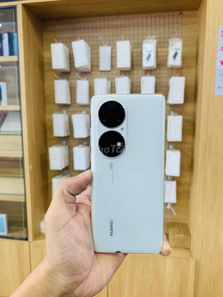 Huawei P50 Pro 5G 256GB Trắng Snapdragon 888. Mua bán Điện thoại tại Thành phố Nha Trang Khánh Hòa được đăng bởi B2 Mobile hình 1