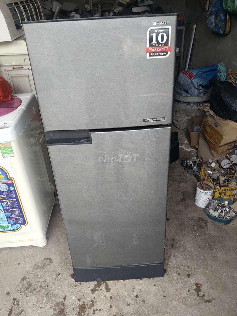 Tủ lạnh Sharp 180L Inverter Xám. Mua bán Tủ lạnh tại Huyện Chương Mỹ Hà Nội được đăng bởi MINH TÂN hình 1