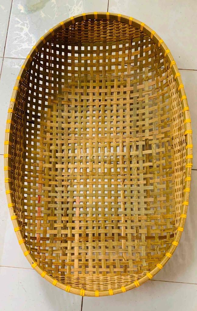 Nôi tre Vàng 60x90 cm còn mới đẹp. Mua bán Mẹ và bé tại Quận 8 Tp Hồ Chí Minh được đăng bởi Lệ Mỹ hình 1