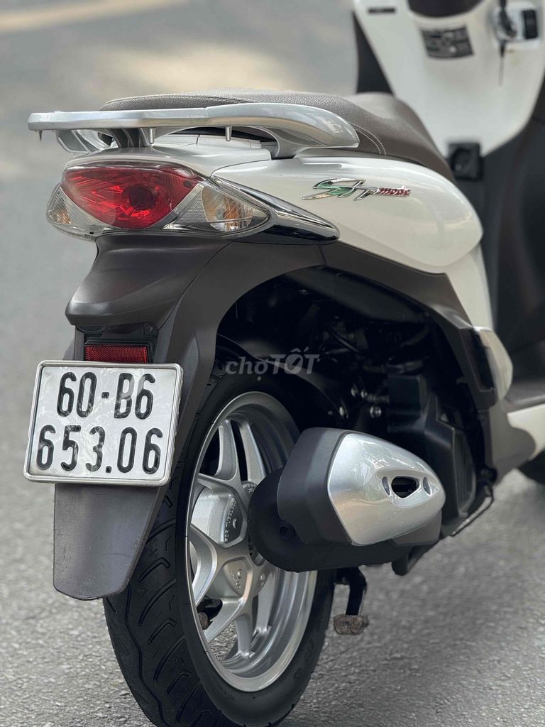 Sh Mode 2014 Trắng Nâu cực đẹp êm ngon. Mua bán Xe máy tại Thành phố Biên Hòa Đồng Nai được đăng bởi Xe Máy Sơn Trung Duy hình 4