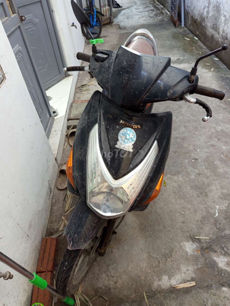 Xe máy. Mua bán Xe máy tại Quận Hoàng Mai Hà Nội được đăng bởi Hải lê hình 1