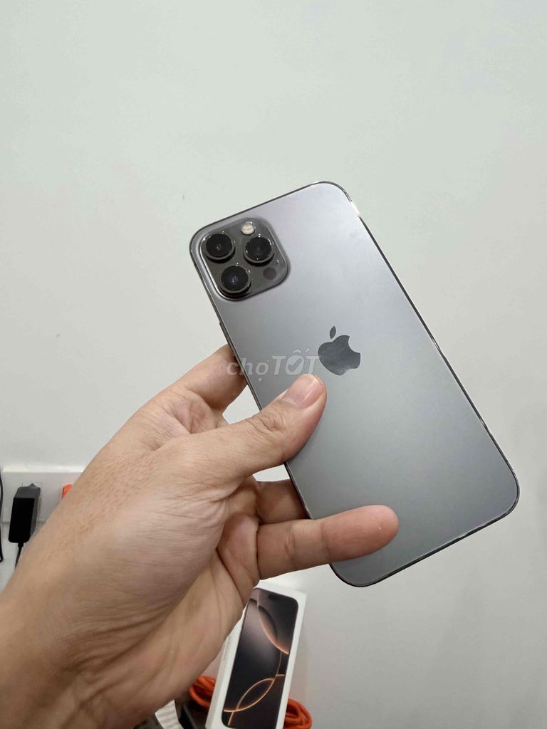 Apple iPhone 12 Pro Max 256GB Xám Đã qua sử dụng. Mua bán Điện thoại tại Quận Cầu Giấy Hà Nội được đăng bởi TicoSmartphone hình 1