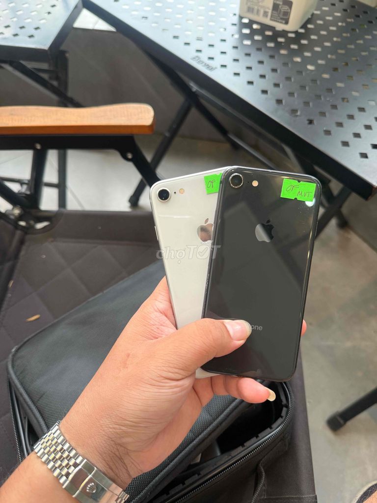iPhone 8 64GB quốc tế. Mua bán Điện thoại tại Quận Hà Đông Hà Nội được đăng bởi Trung Hiếu hình 1