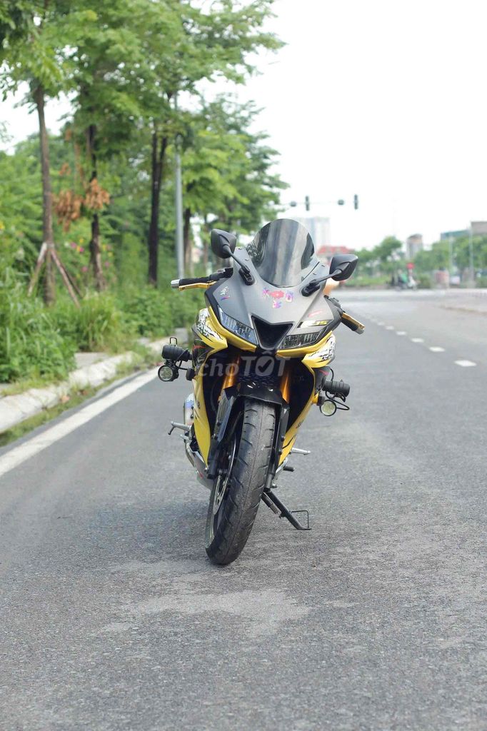 bán R15 V3- date 2020, xe đẹp keng, góp 0đ nhận xe. Mua bán Xe máy tại Quận Hoàng Mai Hà Nội được đăng bởi Thành hình 5