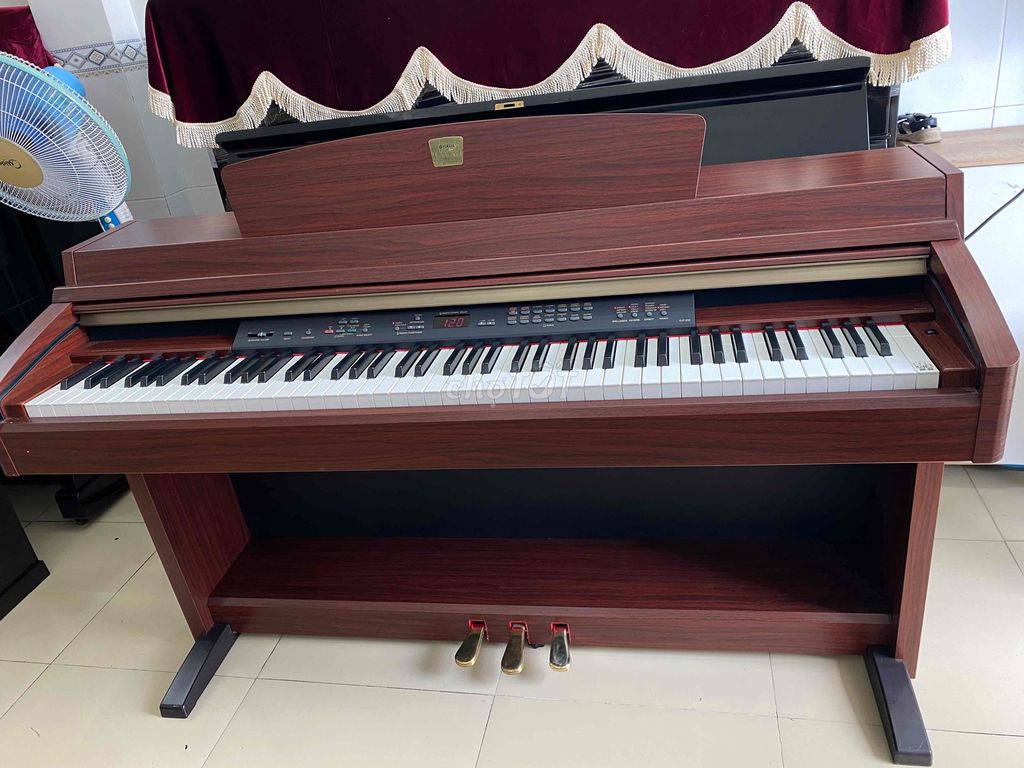Đàn piano điện Yamaha CLP 230. Mua bán Nhạc cụ tại Quận Bình Thuỷ Cần Thơ được đăng bởi TRUNG TÂM ÂM NHẠC HT hình 1