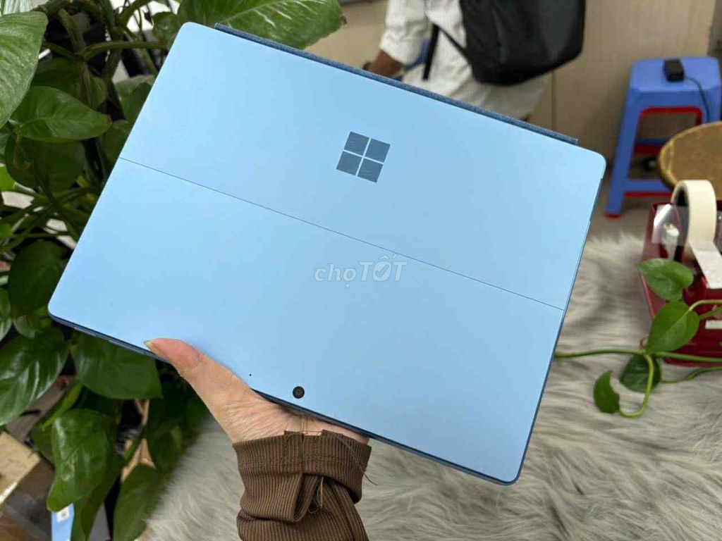 Surface Pro 11 Xanh Saphia Fullbox + Phím Xanh. Mua bán Laptop tại Quận Gò Vấp Tp Hồ Chí Minh được đăng bởi Linh Surface Bảo Bảo hình 1