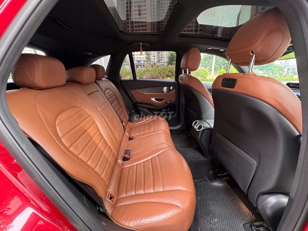 Mercedes Benz GLC Class 2017 300 - 55000 km. Mua bán Ô tô tại Quận Thanh Xuân Hà Nội được đăng bởi Nguyễn Tuấn Hoàng hình 18