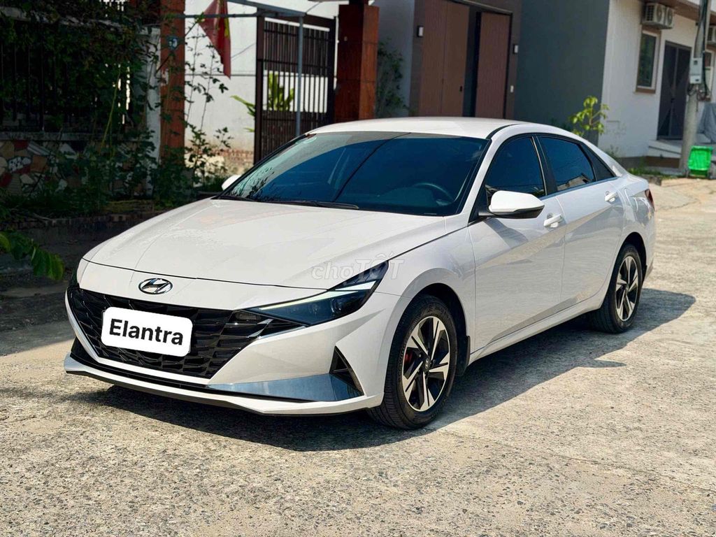 Hyundai Elantra 2024 1.6 Special