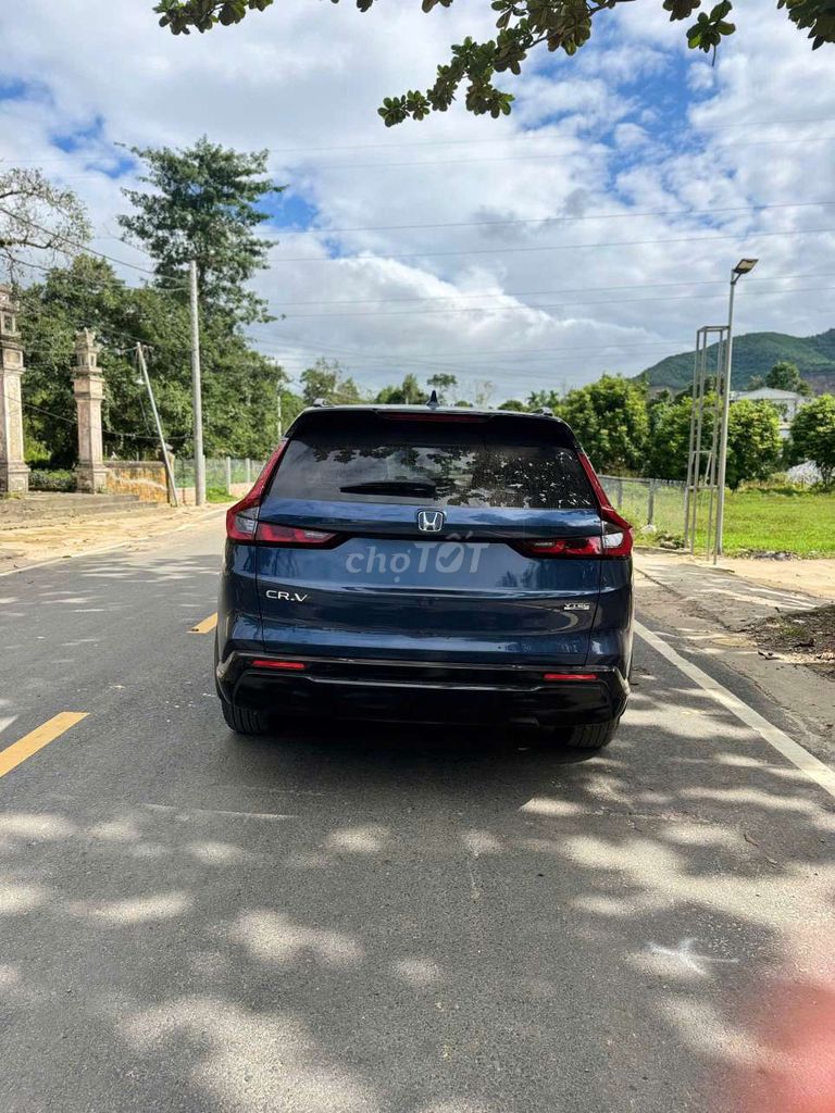 2025 L - 2000 km. Mua bán Ô tô tại Quận Cầu Giấy Hà Nội được đăng bởi oto lướt hà nội  hình 9