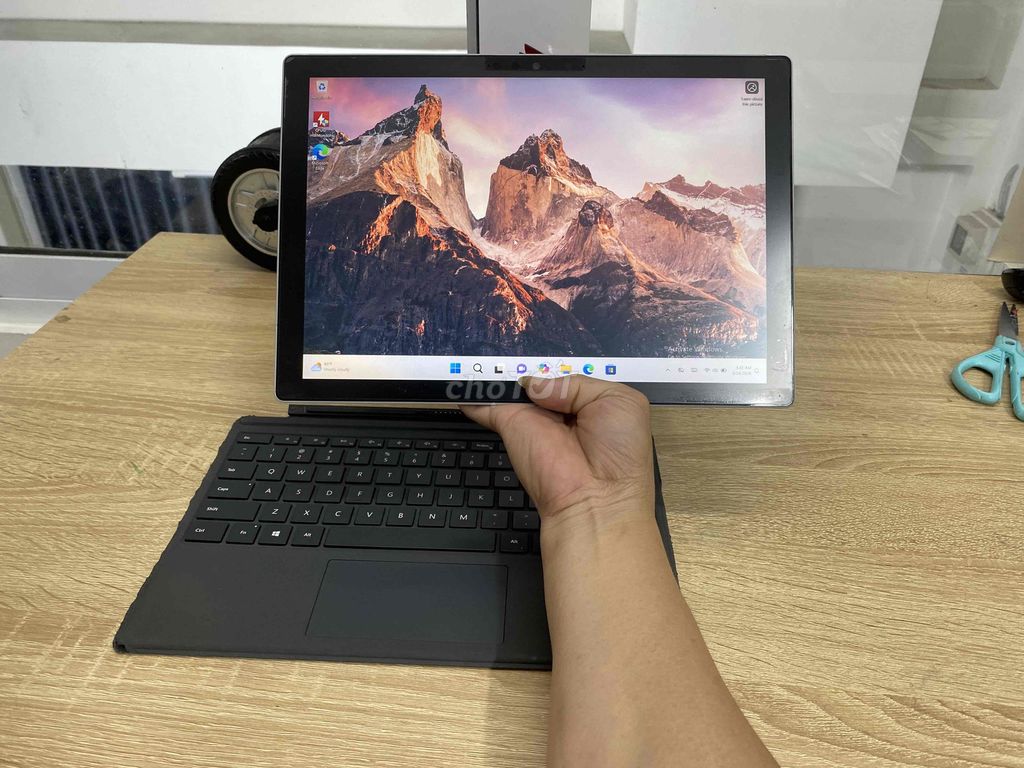 🌼Surface Pro 7 i7 1065G7/16/256 12' 3K Likenew Box. Mua bán Laptop tại Quận Bình Thạnh Tp Hồ Chí Minh được đăng bởi Nguyễn Công Lý hình 1