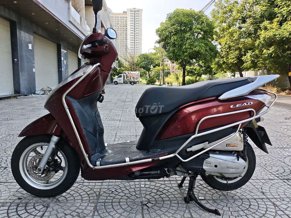 Продается бесшумная машина Honda Lead 2014, полнофункциональная