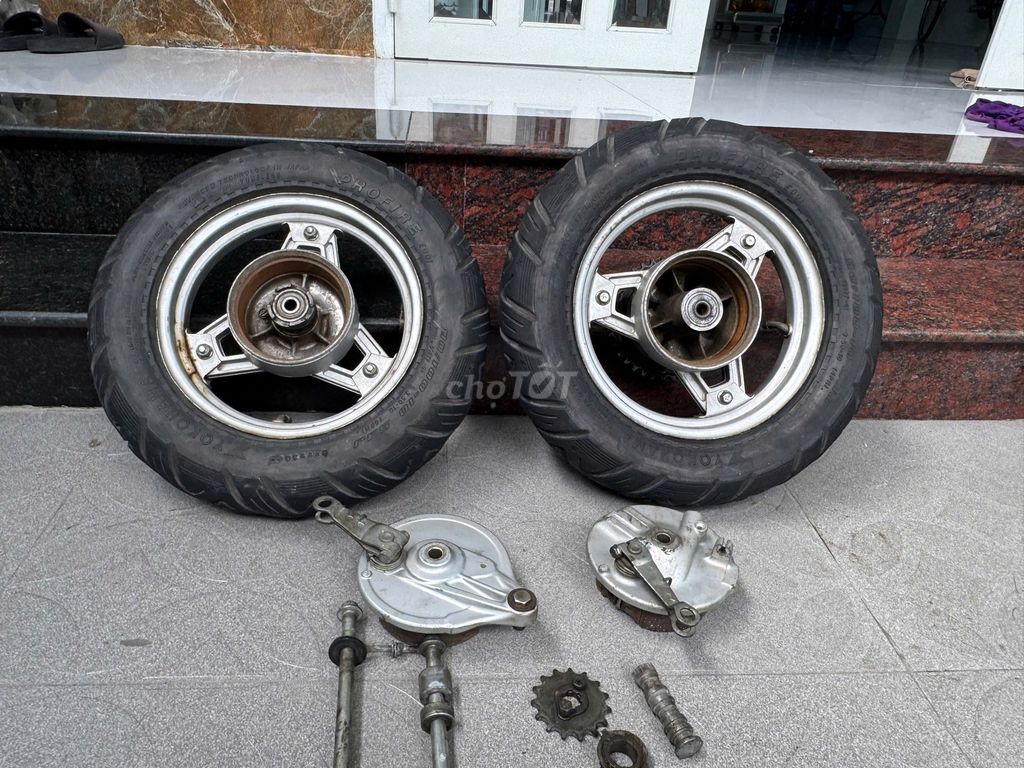 Bánh xe máy Honda Chaly 84 mới. Mua bán Phụ tùng xe tại Thành phố Mỹ Tho Tiền Giang được đăng bởi Cậu Bé Tóc Xoăn hình 4