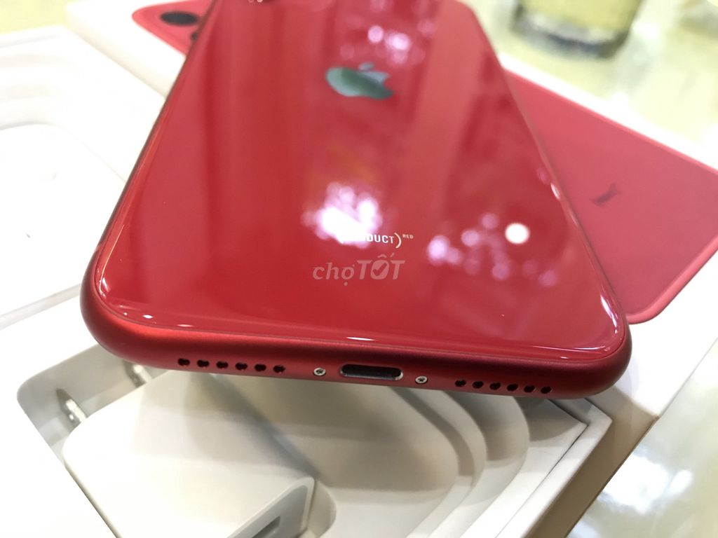 0989014814 - Iphone 11 64G RED QT mới 99 fulbox CBH 11/2020 FPT