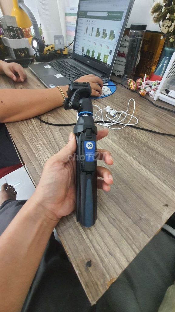 Gậy chụp ảnh Benro MK10 Đen. Mua bán Phụ kiện (Màn hình, Chuột...) tại Quận Bình Tân Tp Hồ Chí Minh được đăng bởi Hoàng Kim hình 1
