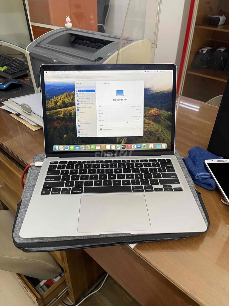 Apple MacBook Air M1 8GB/256GB Bạc. Mua bán Laptop tại Quận Bình Thạnh Tp Hồ Chí Minh được đăng bởi sơn lê hình 1