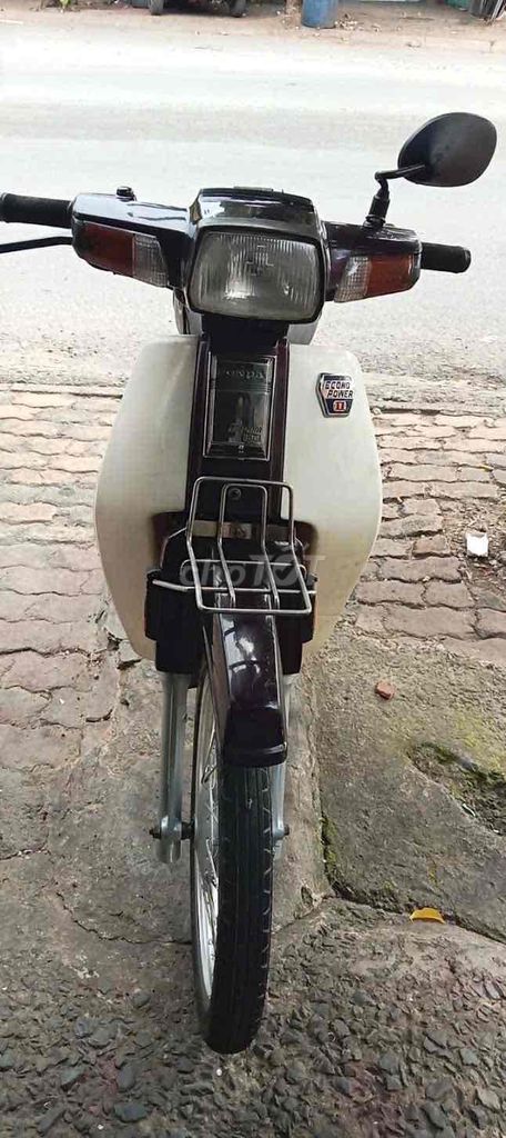 Honda Dream 1993 белый б/у