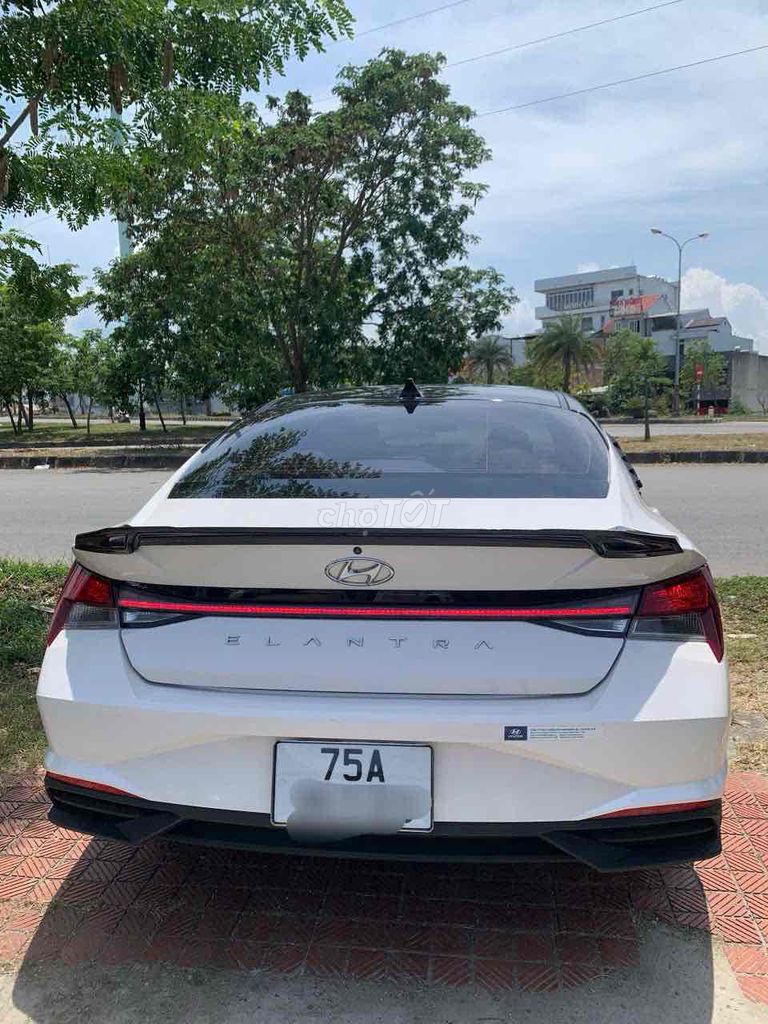 Hyundai Elantra 2022 Elantra 1.6 AT - 40000 km
