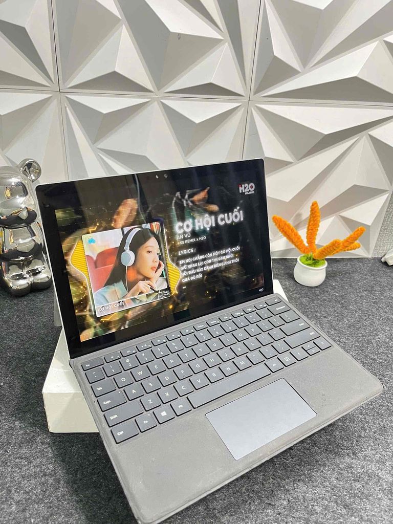 Microsoft Surface Pro 4. Mua bán Máy tính bảng tại Quận Thanh Xuân Hà Nội được đăng bởi Ph Anh Khoa  hình 1