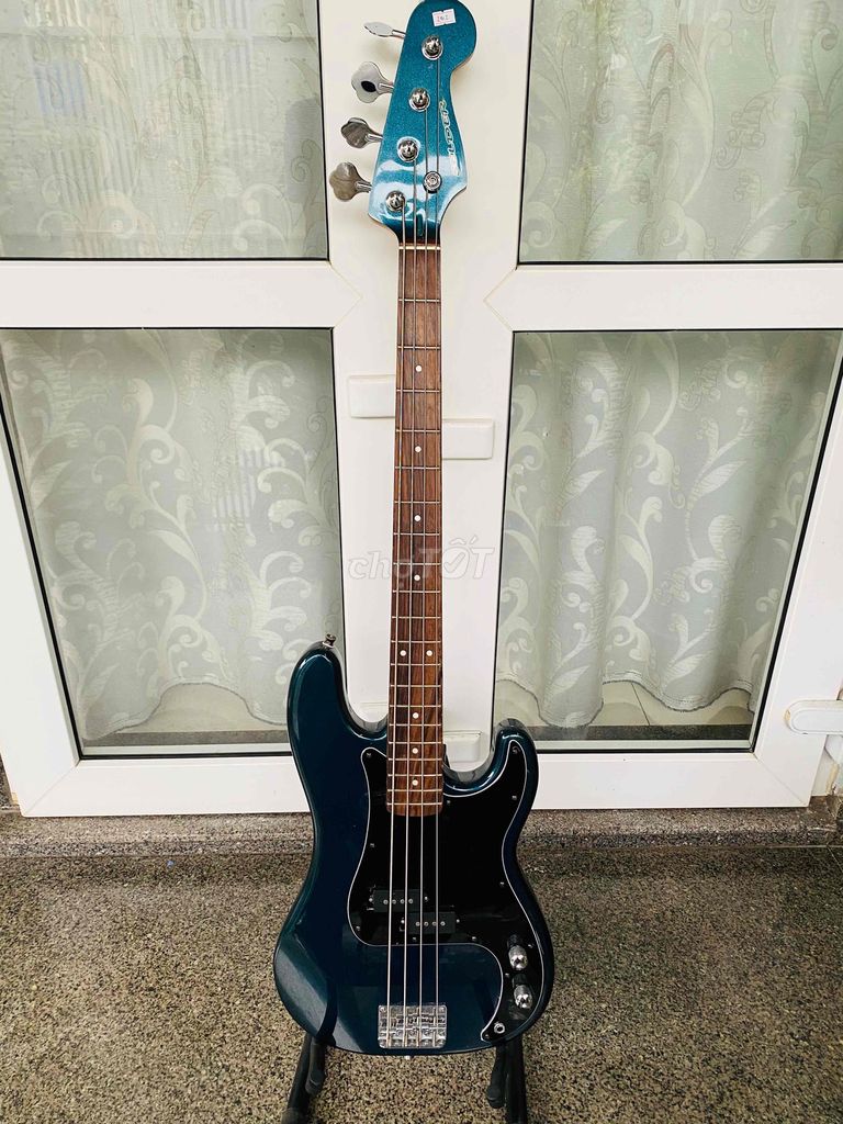 Guitar bass bãi Nhật SELDER