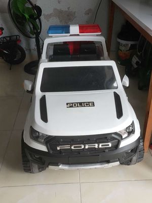 ôto điện cho bé ,  có điều khiển riêng. Mua bán Mẹ và bé tại Quận Ngũ Hành Sơn Đà Nẵng được đăng bởi Họ Nguyễn 