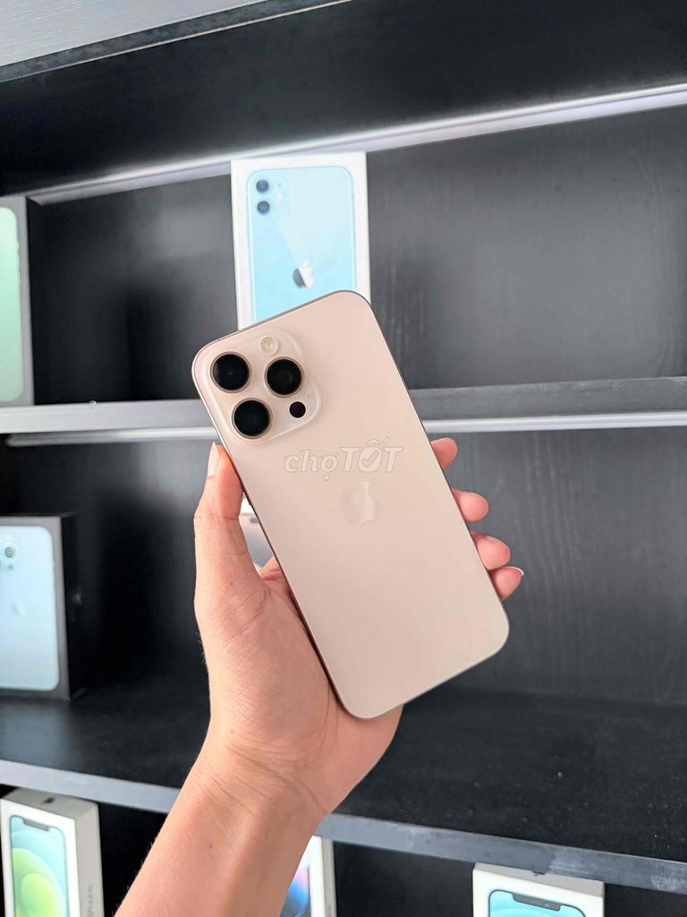 iPhone 16 Pro Max 512GB Vàng. Mua bán Điện thoại tại Huyện Châu Đức Bà Rịa - Vũng Tàu được đăng bởi Lê Quang Sáng hình 1
