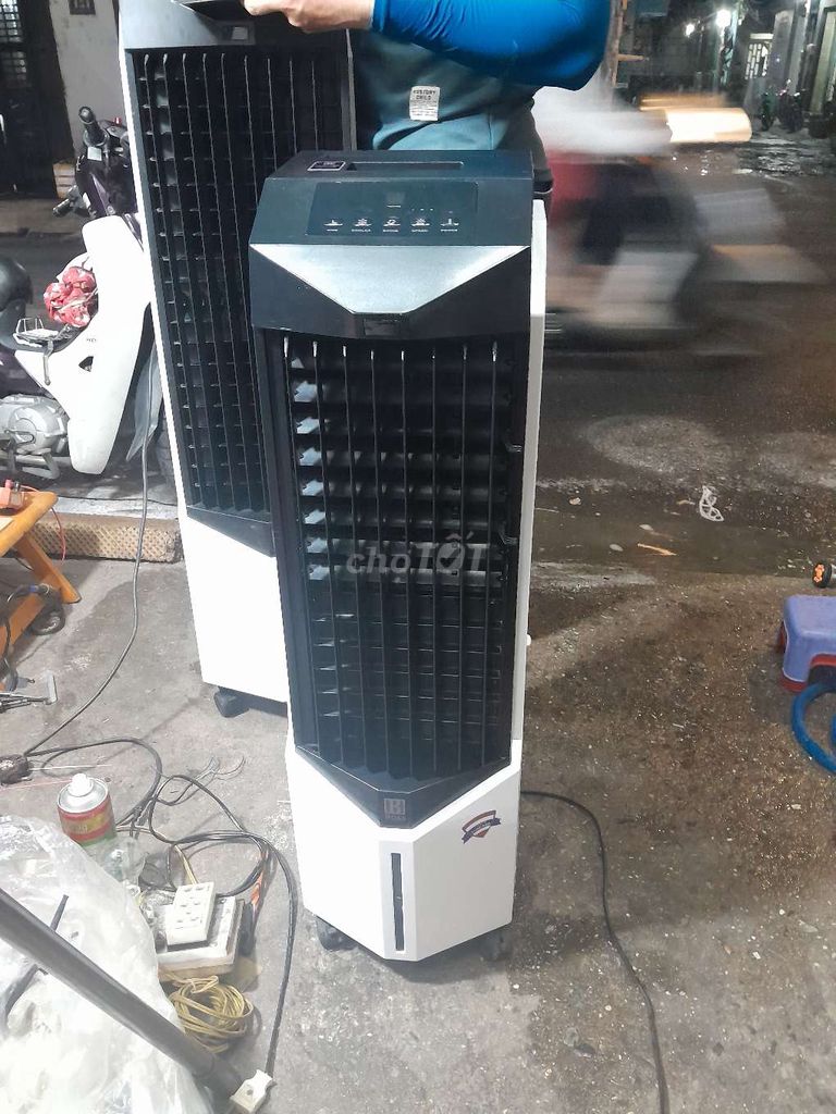 Quạt hơi nước hiệu Boss (thái lan), 100w,