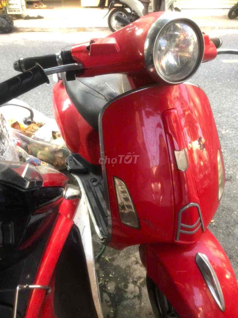 Электроскутер OK Bike Vespa красный