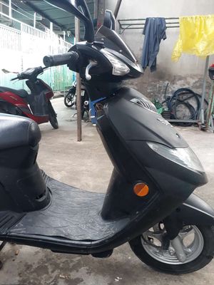 xe hảng suzuki còn nguyên bản máy êm. Mua bán Xe máy tại Thành phố Thủ Đức Tp Hồ Chí Minh được đăng bởi Giang