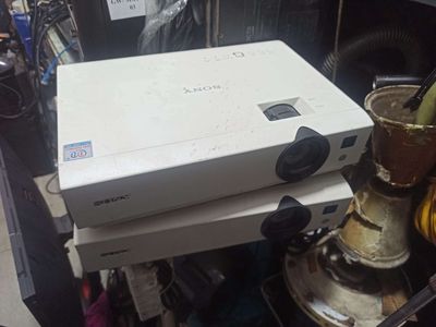 Máy chiếu Sony VPL-DX111 màu trắng. Mua bán Đồ dùng văn phòng tại Quận Gò Vấp Tp Hồ Chí Minh được đăng bởi Đồ Củ Thanh Lý