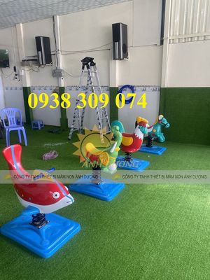 Thú nhún lò xo con gà, thú nhún con ngựa. Mua bán Mẹ và bé tại Thành phố Đà Lạt Lâm Đồng được đăng bởi Thu Hường