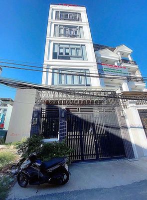 Nhà phố 90 m² · 4 PN · Đường Quốc lộ 13