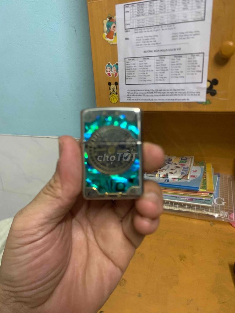 Bật lửa Zippo Kim loại Vàng Xanh