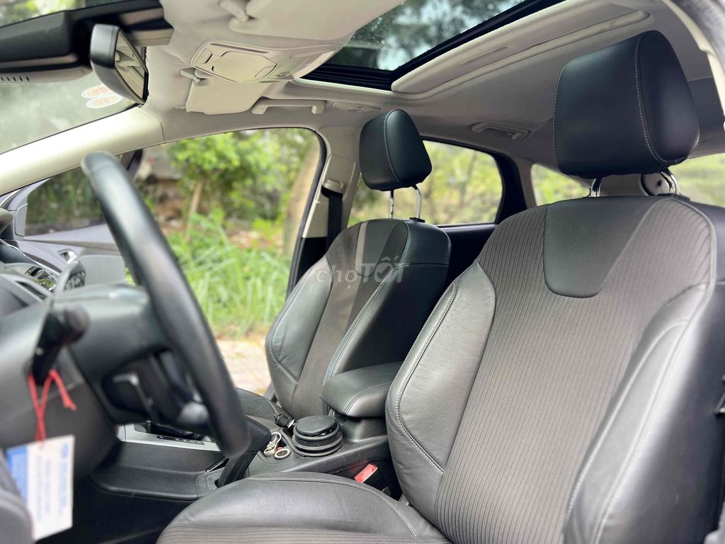 Ford Focus 2.0S 2015 Xám 68000 km. Mua bán Ô tô tại Thành phố Thuận An Bình Dương được đăng bởi Thành Nam hình 5