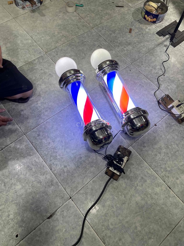 Đèn cột barber Đỏ trắng xanh. Mua bán Đèn tại Quận 7 Tp Hồ Chí Minh được đăng bởi Nguyễn Kim hình 1