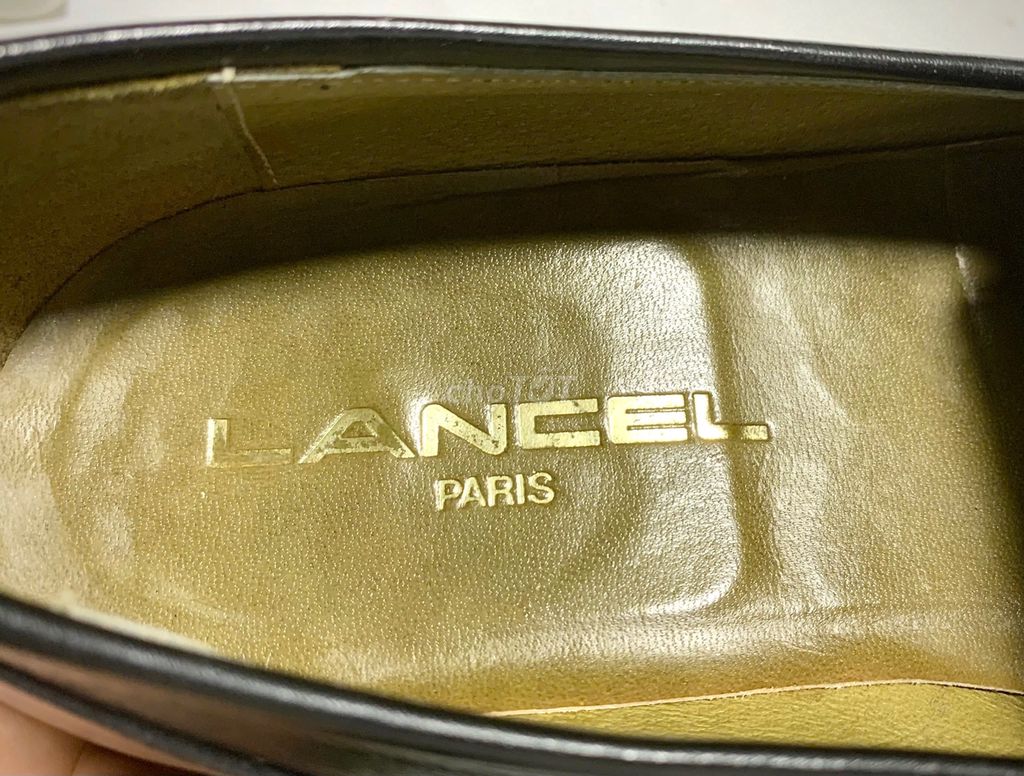 Lancel Paris size 40.5