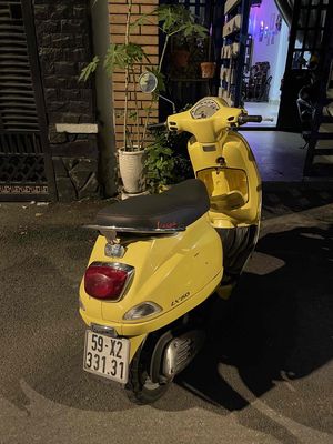 Vespa LX 150 - Biển số cute 331.31. Mua bán Xe máy tại Quận Gò Vấp Tp Hồ Chí Minh được đăng bởi Tony