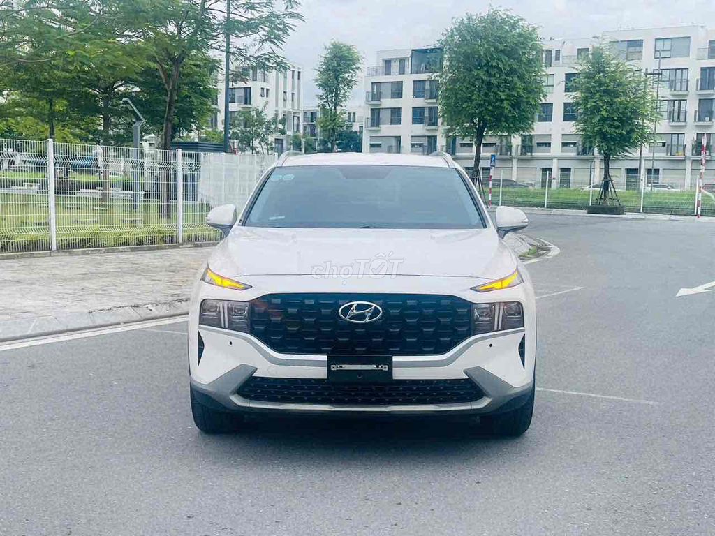 Hyundai Santafe 2024 2.2 tiêu chuẩn 2,3 vạn km!. Mua bán Ô tô tại Quận Hoàng Mai Hà Nội được đăng bởi Dương Xuân Trường hình 1