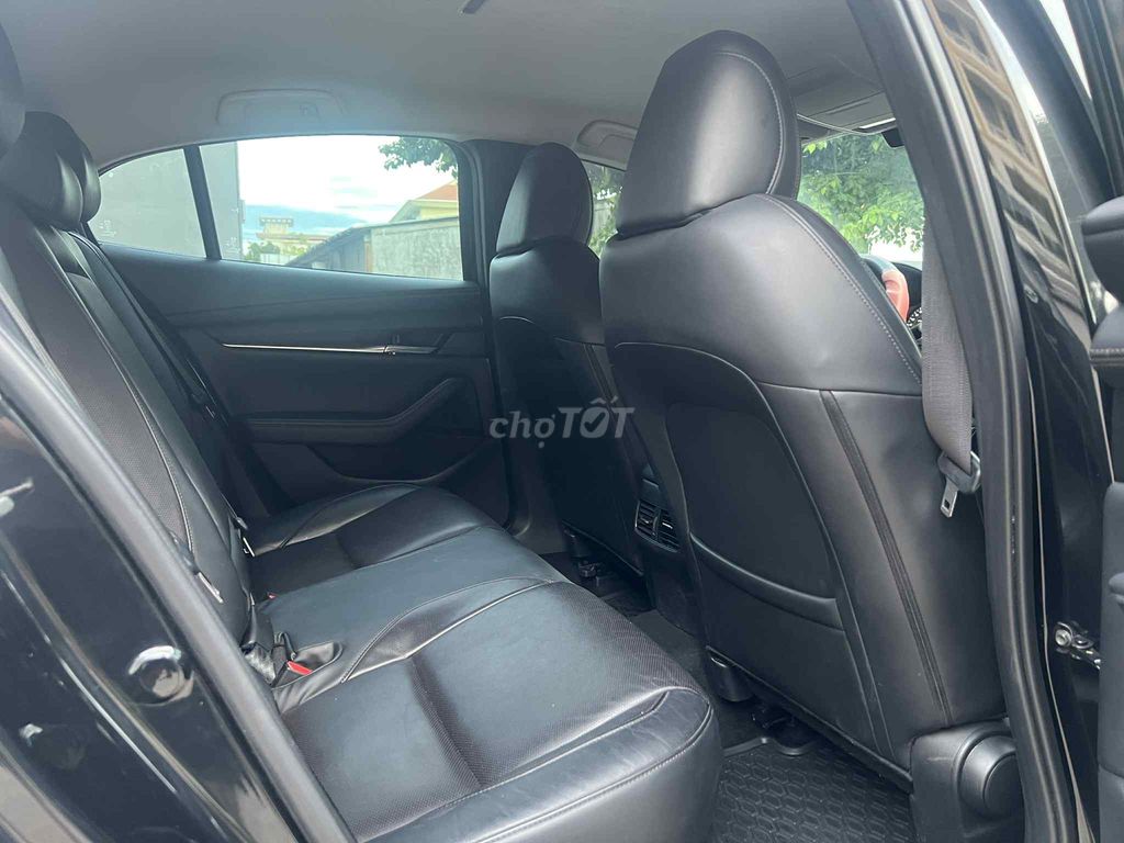 Mazda 3 2022 1.5L Luxury - 68000 km. Mua bán Ô tô tại Thành Phố Đồng Hới Quảng Bình được đăng bởi Hien Nguyen hình 2