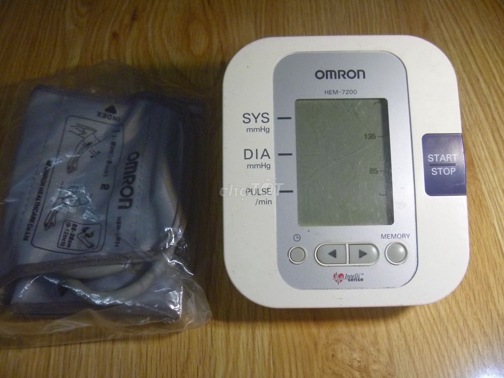 Máy đo huyết áp bắp tay Omron HEM7200 - Nhật JP