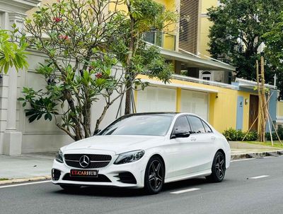 Mercedes C300 AMG model 2021 siu siu đẹp