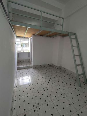 Cách siêu thị Mega Q6 200 m, ra đường Võ Văn Kiệt 5p xe, tiện đi Q1,Q5