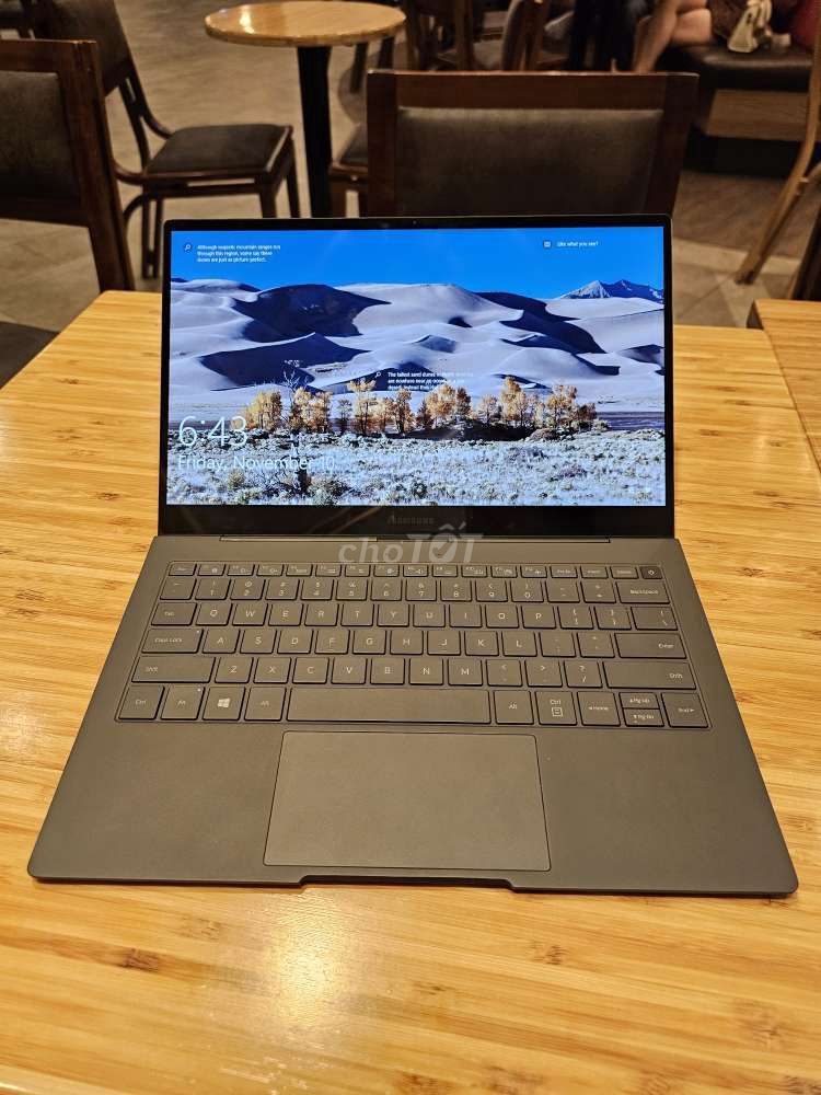 Laptop cao cấp Galaxy Book S siêu mỏng, pin 12h