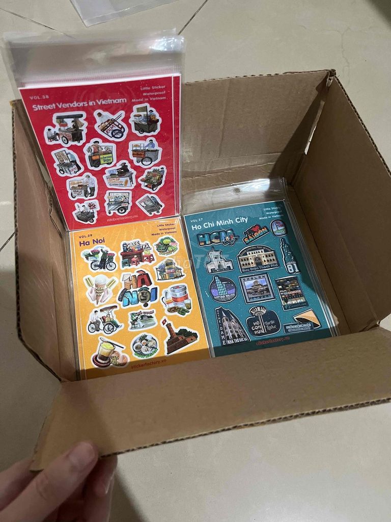 Thanh Lý 1 Thùng 23 Tấm Sticker Xịn
